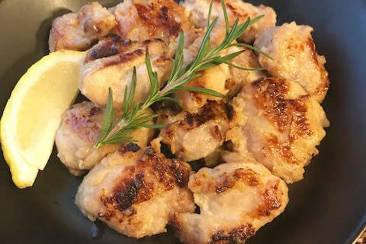鶏肉のローズマリー焼き レシピ 作り方 By 宝来屋本店 クックパッド 簡単おいしいみんなのレシピが360万品
