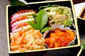 我が家のおせち レンコンと人参の酢炒め