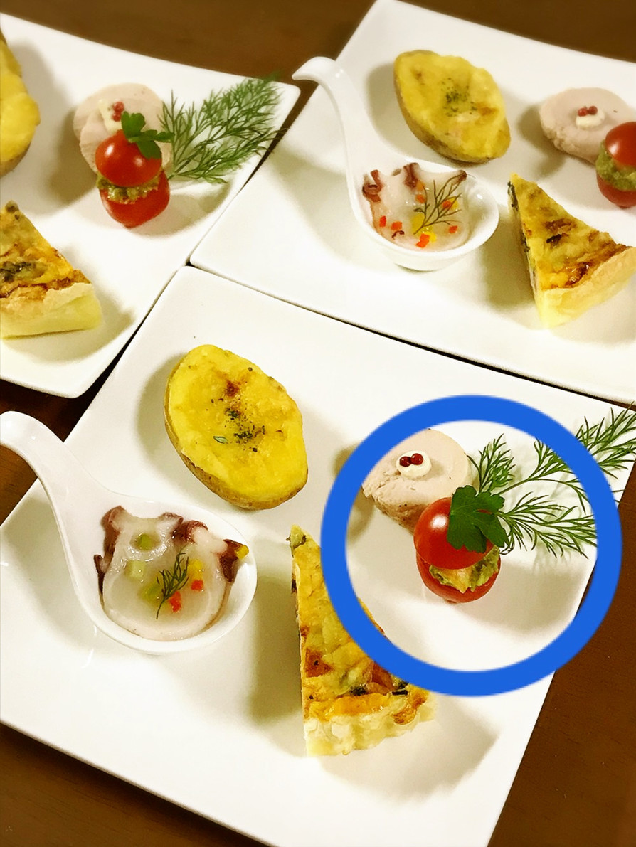 Xmasディナー【前菜】トマトのファルシの画像