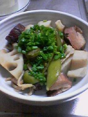 シャキシャキれんこんと豚肉の煮物♪