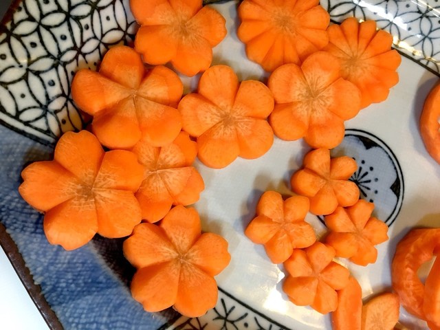 食品サンプル にんじん花切り 薄 在庫処分 薄