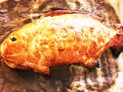 簡単フランス料理 サーモンのパイ包みの写真