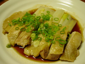 ◎簡単レンジ蒸し鶏で♪ねぎ醤油かけ