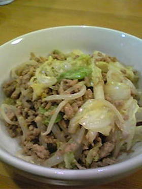もやしとひき肉のマヨソース炒め♪