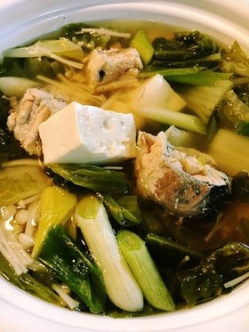 鮭缶で簡単★白菜たっぷり石狩鍋