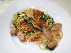 ソーセージのトマトソースパスタ