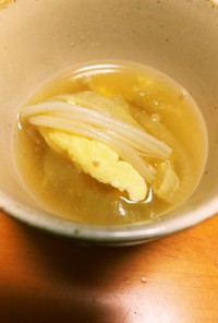 おっさんの卵玉葱エノキ茸のスープ
