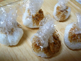 子供が好きな、おにぎりの食べ方