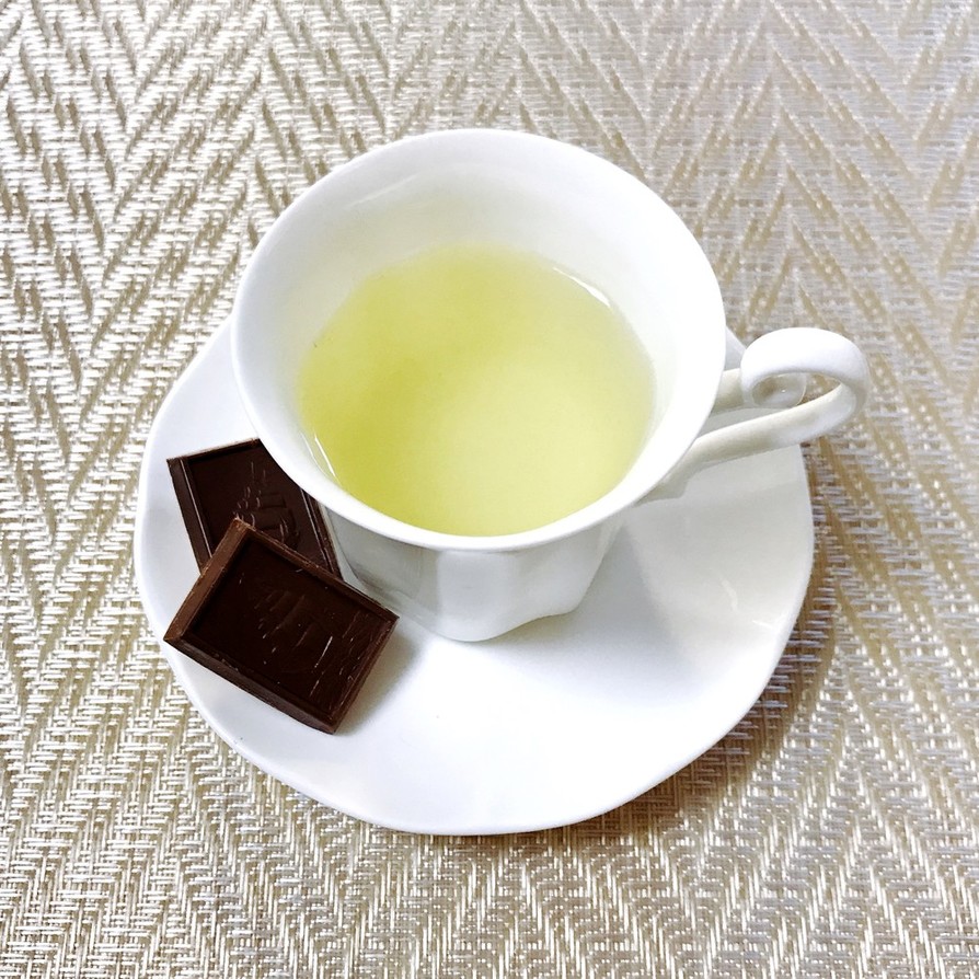 チョコクッキーに合う水出し緑茶の画像