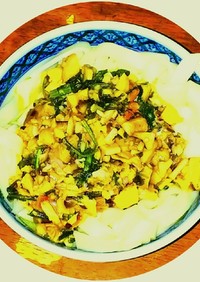 ちょっと雑炊でキノコと菊菜のパスタソース
