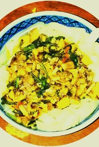ちょっと雑炊でキノコと菊菜のパスタソース