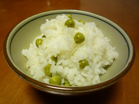 ♡○簡単つやつや♪グリーンピースご飯