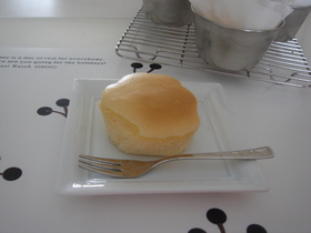 簡単ぽふぽふスフレチーズケーキ