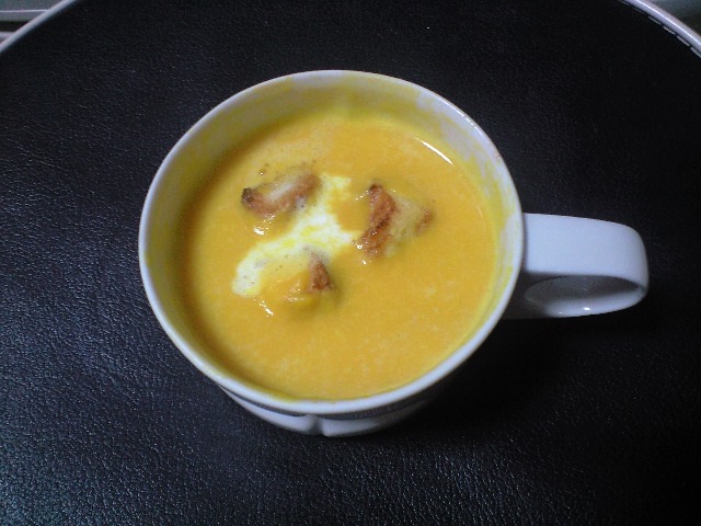 固形ブイヨンで～カボチャのスープの画像