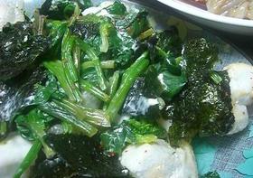 餅とほうれん草の新触感サラダ