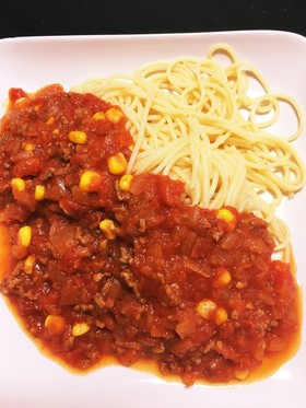 トマト缶で作る簡単ミートスパ(子供も)