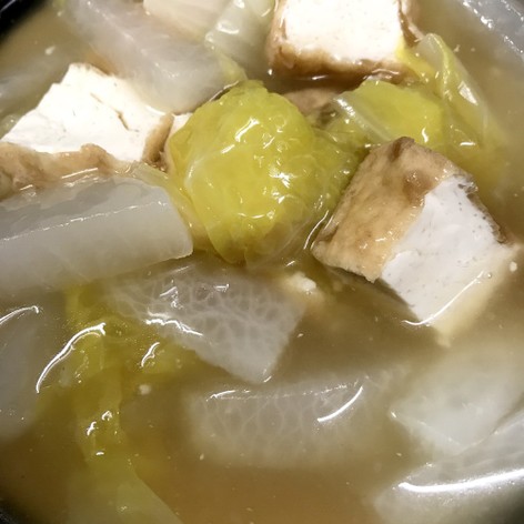 中華スープで大根と白菜 厚揚げの煮物