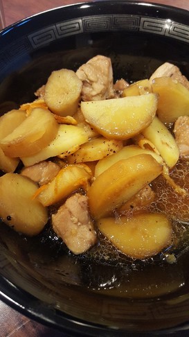 さつま芋と鳥もも肉のミカンの皮煮
