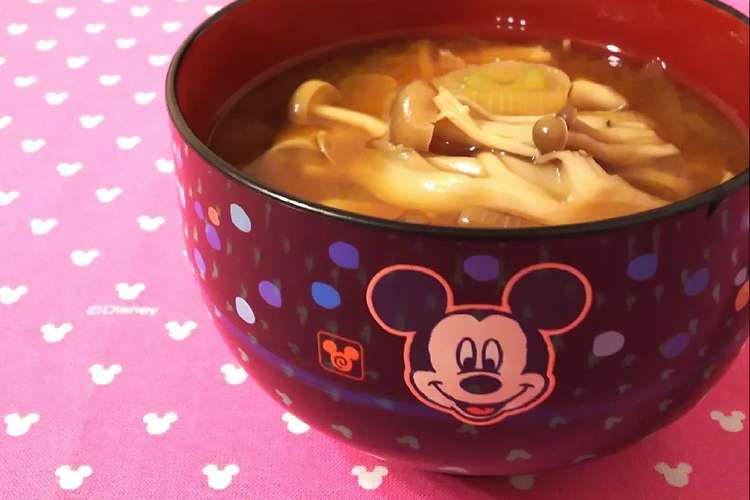 赤味噌で 簡単 きのこ汁 レシピ 作り方 By くまくま くまたん クックパッド