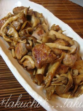 豚ヒレ肉とキノコのにんにく黒酢炒め