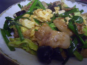 回鍋肉風ニラ玉