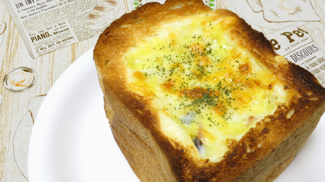 簡単 食パン一斤まるごとグラタン レシピ 作り方 By パンダワンタン クックパッド 簡単おいしいみんなのレシピが376万品