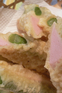 魚肉ソーセージの2色天ぷら＠