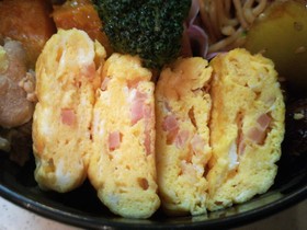 黄色&ちょっぴり赤♪紅しょうが卵焼き