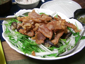 カリカリ豚の水菜サラダ