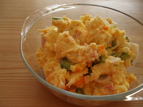 *お母さんのポテトサラダ*