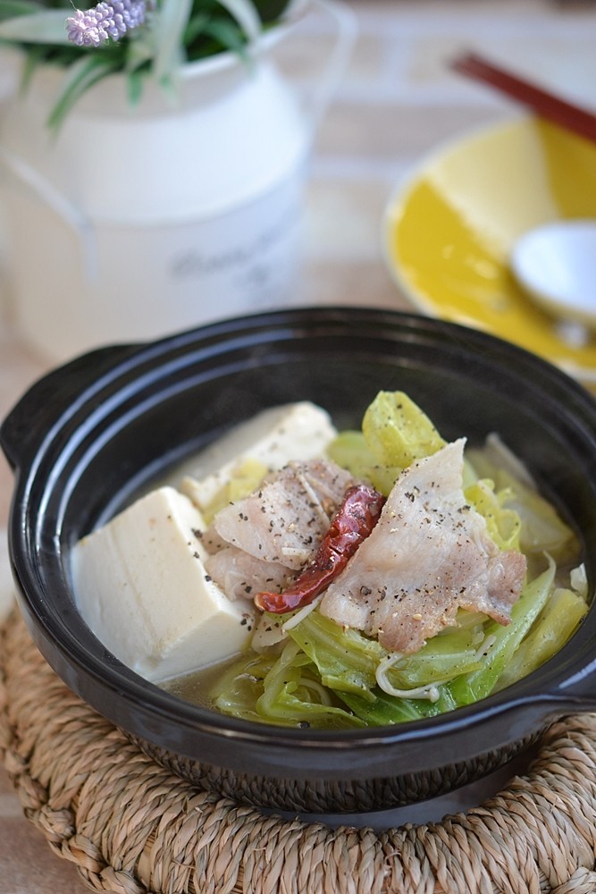 豚バラキャベツのスタミナスープ鍋の画像