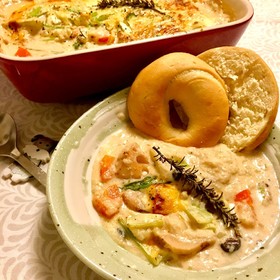 蓮根ホワイトソースの冬野菜熱々グラタン