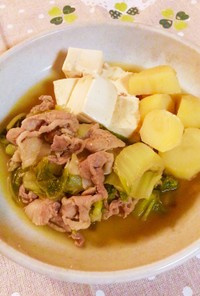 豚こま肉と白菜で♬ぼりゅ〜みぃ肉豆腐