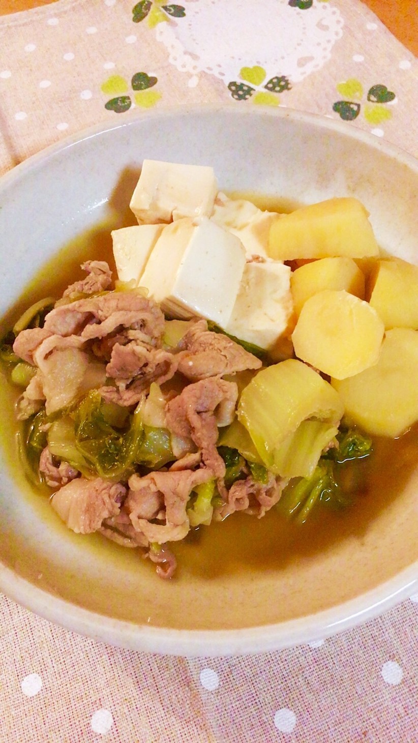 豚こま肉と白菜で♬ぼりゅ〜みぃ肉豆腐の画像