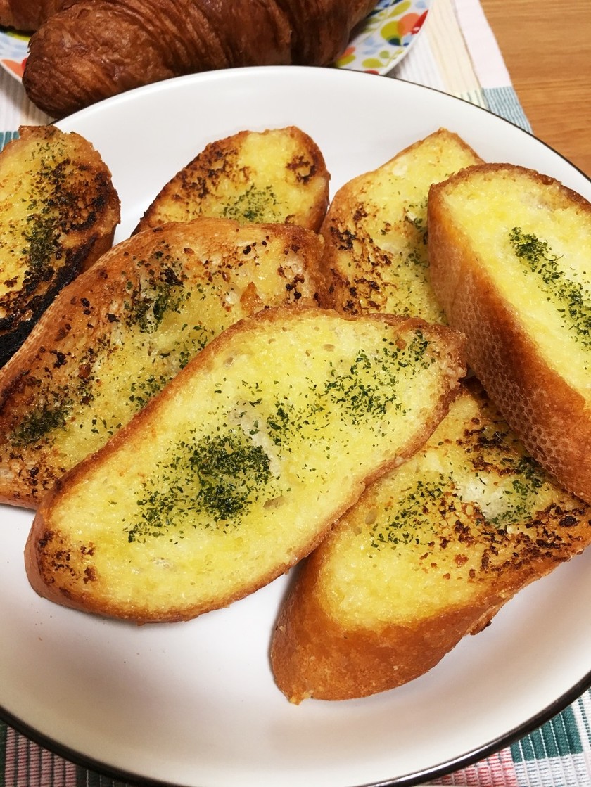 ガーリックトースト by チョンプーさん 【クックパッド】 簡単おいしいみんなのレシピが346万品