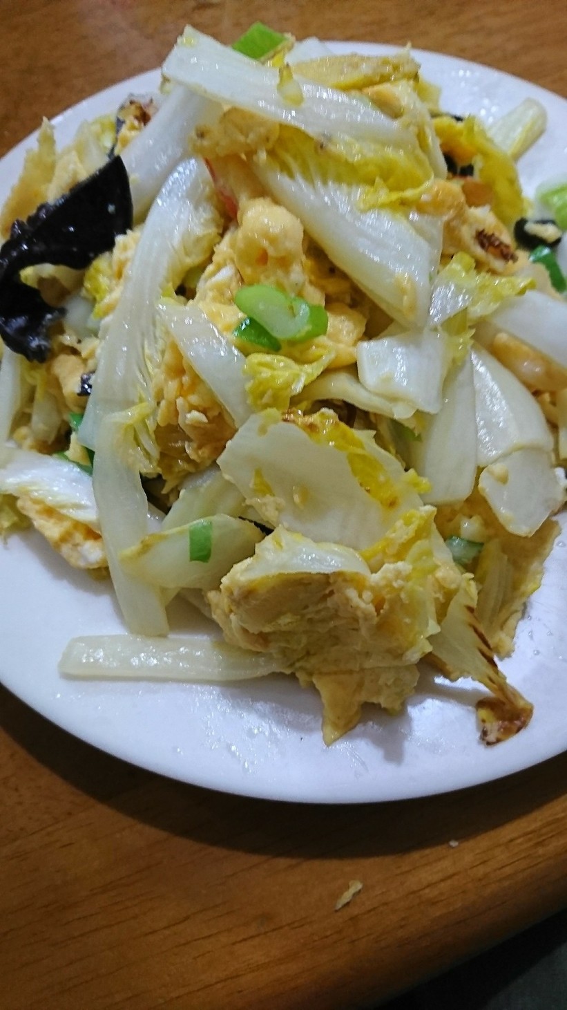 白菜・カニむき身とキクラゲの卵炒めの画像