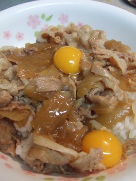 豚丼 麺つゆ 隠し味に蜂蜜入れたよ。
