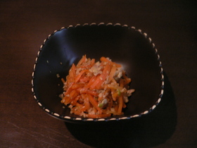 にんじんとひき肉の炒め物
