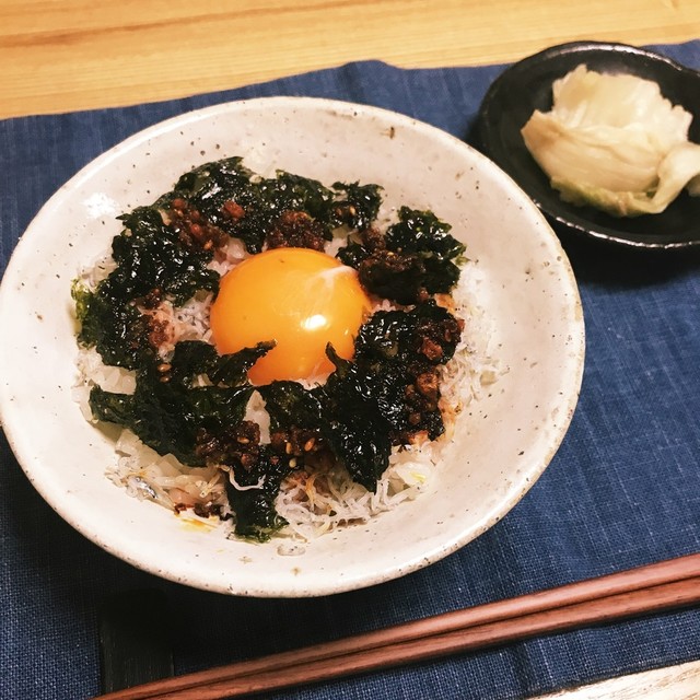 しらす 韓国海苔 食べラーの卵かけご飯 レシピ 作り方 By Katari クックパッド 簡単おいしいみんなのレシピが359万品