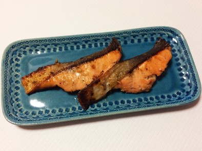 鮭の味噌漬け✿黒七味入りの写真