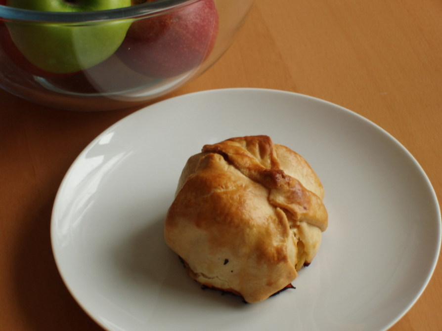 ブルドロ*りんごの丸ごとパイの画像