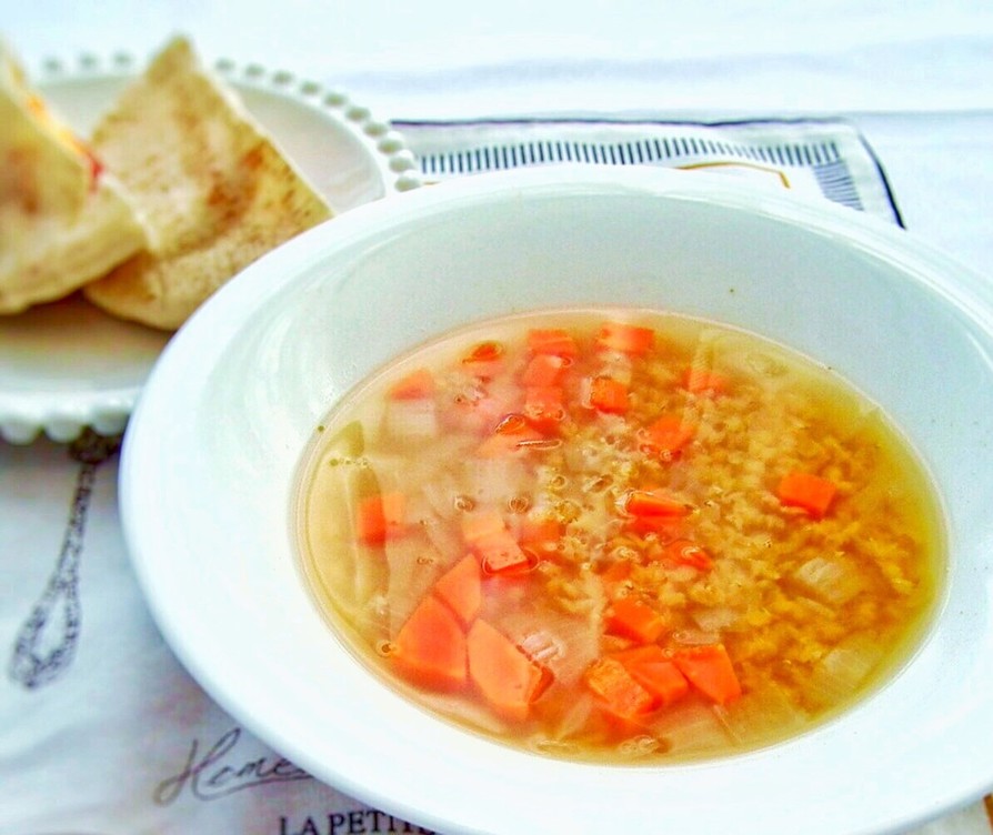 世界五大健康食品レンズ豆入り野菜スープの画像
