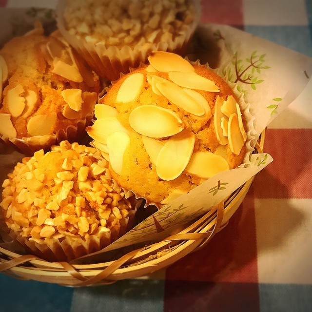 アーモンドカップケーキ レシピ 作り方 By かはすたうんぽい クックパッド 簡単おいしいみんなのレシピが361万品