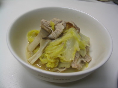 白菜と豚バラの洋風鍋の写真