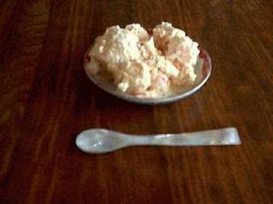 イチゴのアイスクリームの写真