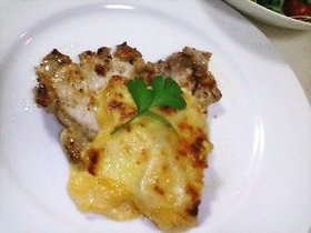 ポテトグラタンのせポークソテー