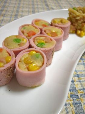 おさかなソーセージで♬彩りポテトサラダ巻