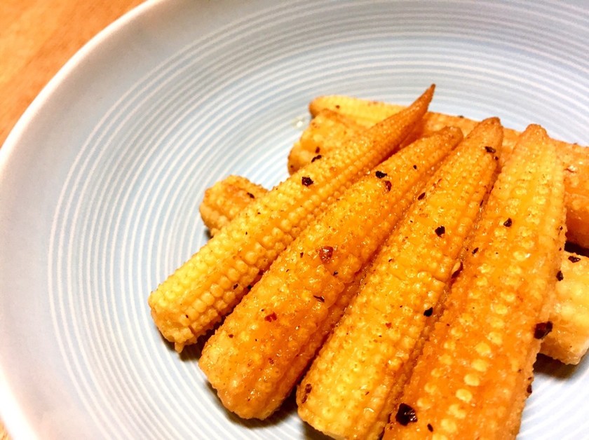 スモーキートマト、チポトレ、焦がしコーンのスープのレシピ