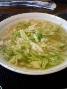 簡単!美味しい!キャベツのハリハリスープ