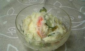 定食屋のポテトサラダ+ばぁちゃんの味